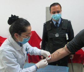 新疆喀什教育矫治局对新收戒毒人员进行抽血检测 做好防病治病工作 新疆喀什教育矫治局对新收戒毒人员进行抽血检测 做好防病治病工作