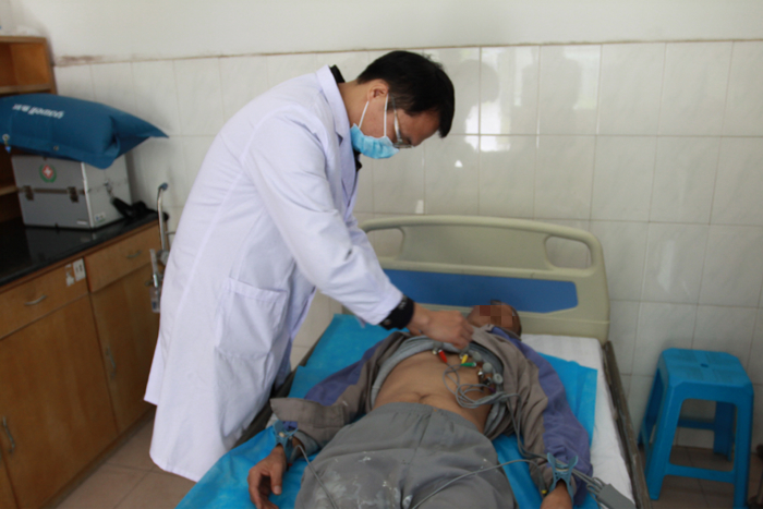 〖今天我当班〗高墙内戒毒民警的一天